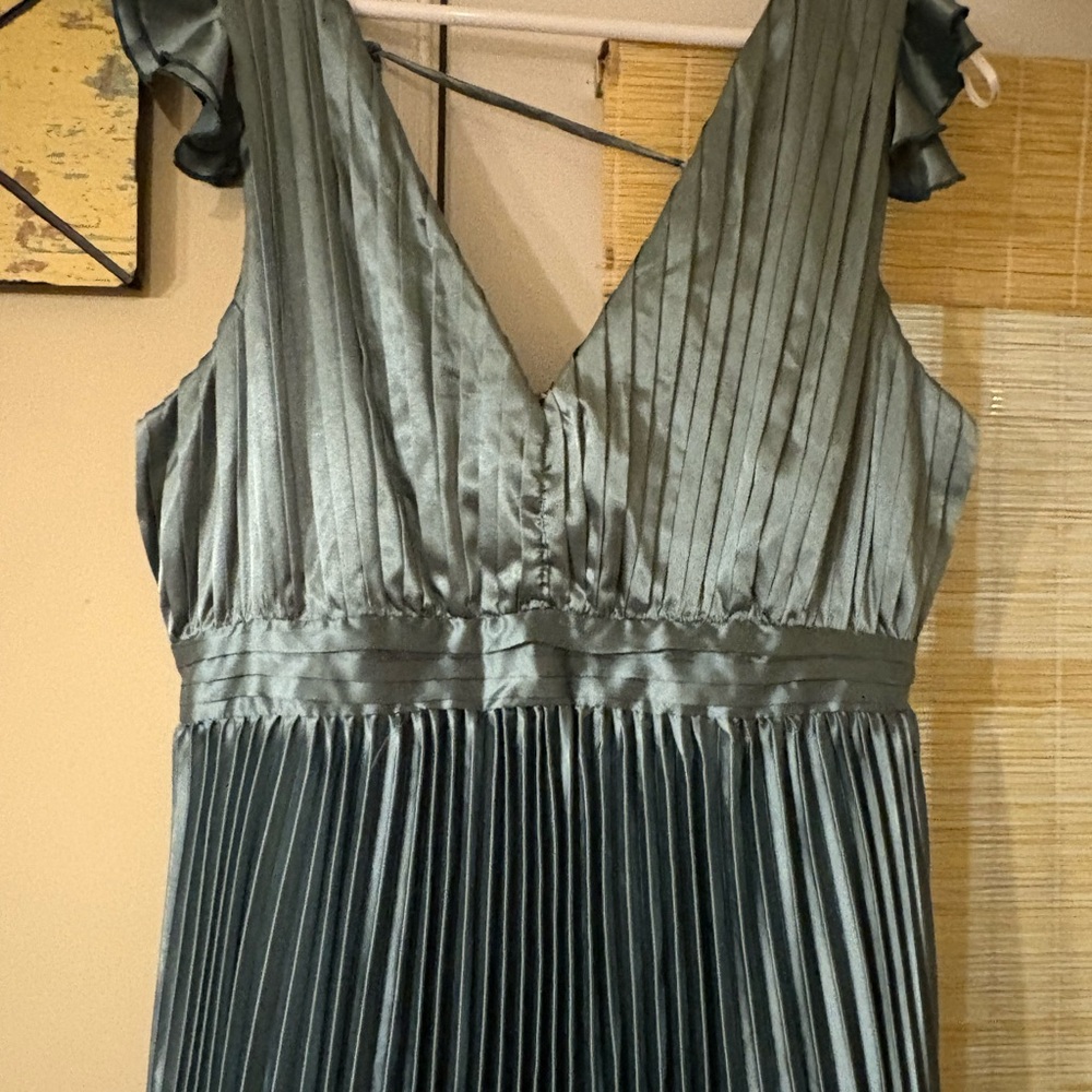 Lulu's Elegant Gray Pleated Maxi Dress